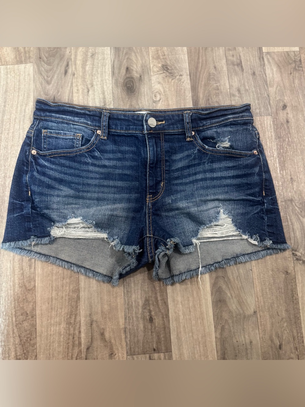 BKE Distressed Denim Cutoff Shorts Dark Wash Raw Hem Stretch Jean Shorts Women’s